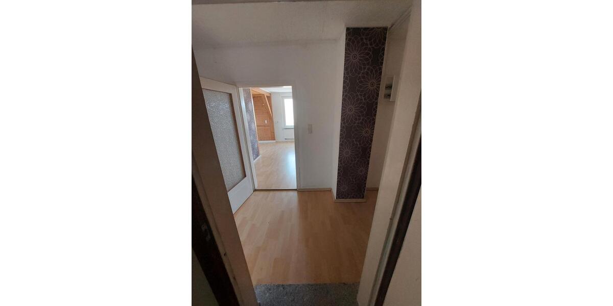 Dachgeschoßwohnung Altenburg - 2 Zimmer, 50 m&sup2;, 470&euro; | Angebot:26338481