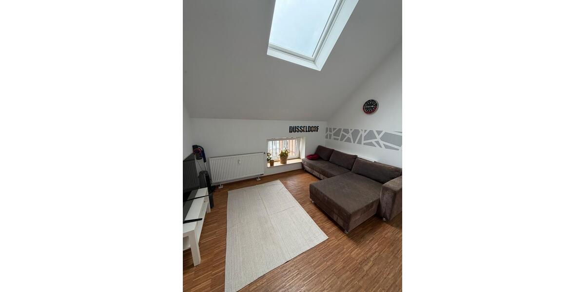 Etagenwohnung Düsseldorf Stadtbezirk 3 - 6 Zimmer, 150 m&sup2;, 650&euro; | Angebot:26663989