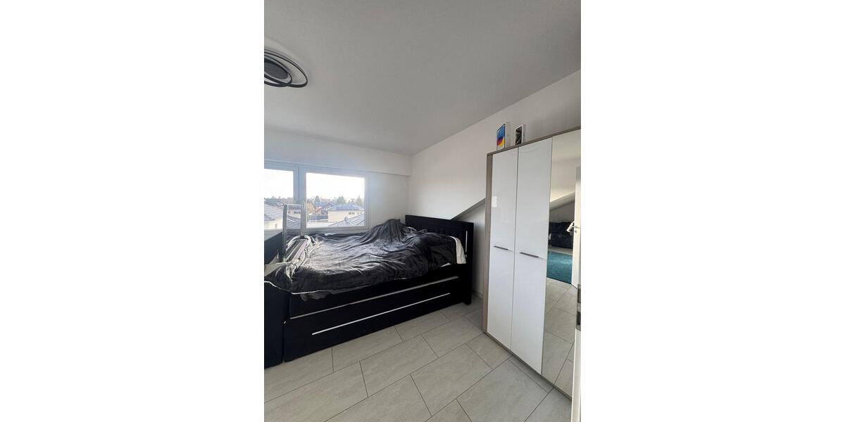 Dachgeschoßwohnung Heinsberg - 3 Zimmer, 68 m&sup2;, 1.115&euro; | Angebot:26271504