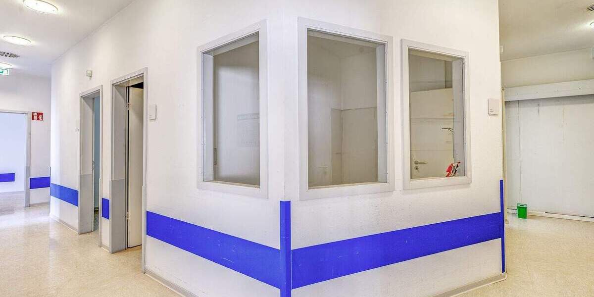 Gewerbeobjekt Göppingen Stadtgebiet - 8 Zimmer, 179 m&sup2;, 1.790&euro; | Angebot:25701145