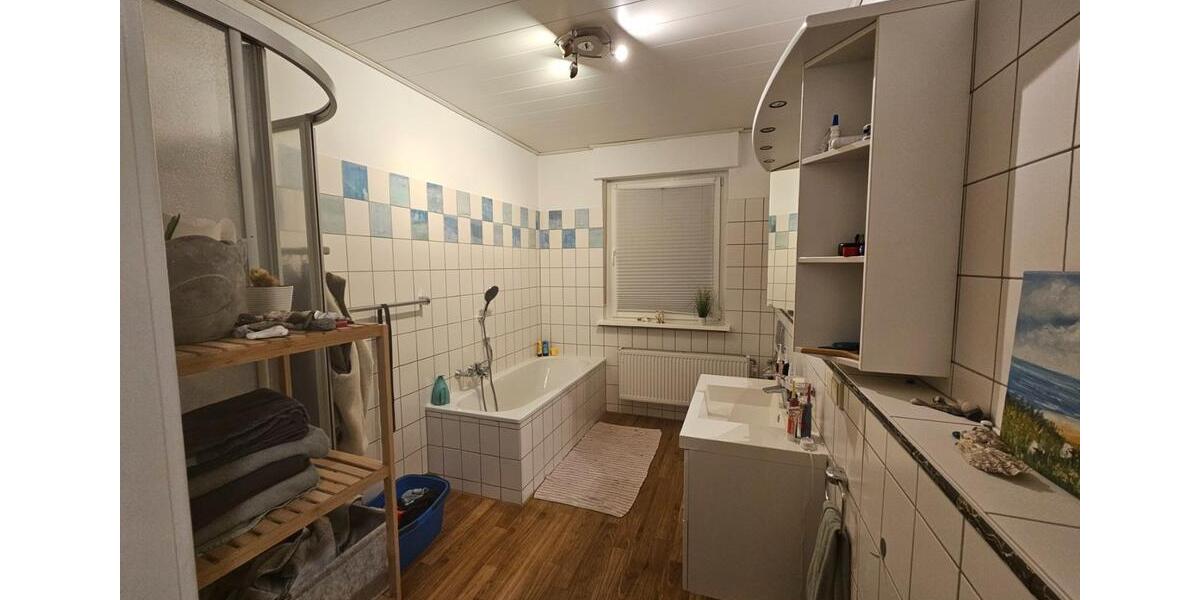 Hochparterre Bad Hersfeld - 4 Zimmer, 110 m&sup2;, 950&euro; | Angebot:24785759