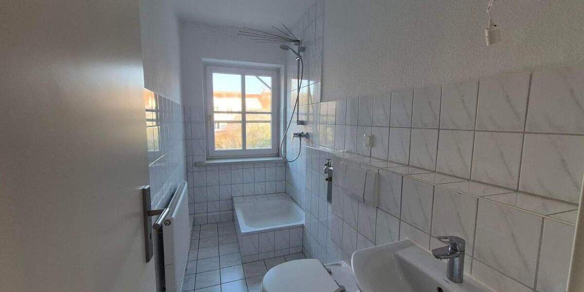 Etagenwohnung Rostock Stadtmitte - 2 Zimmer, 50 m&sup2;, 490&euro; | Angebot:25244634