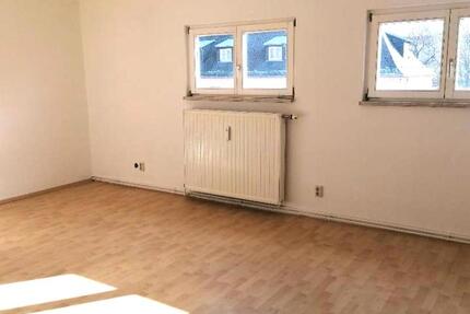 Wohnung Glauchau - 2 Zimmer, 53 m&sup2;, 350&euro; | Angebot:17236847