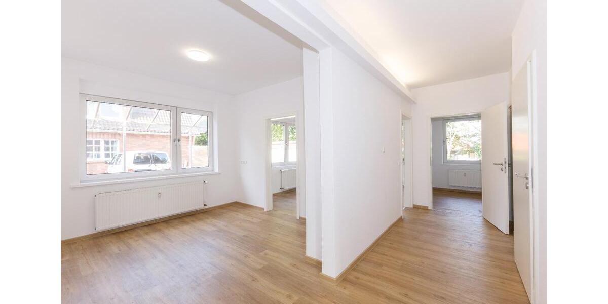 Erdgeschoßwohnung Oldendorf - 6.5 Zimmer, 122 m&sup2;, 1.000&euro; | Angebot:26566030