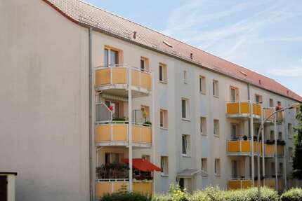 Wohnung Merseburg - 2 Zimmer, 49 m&sup2;, 284&euro; | Angebot:27293157