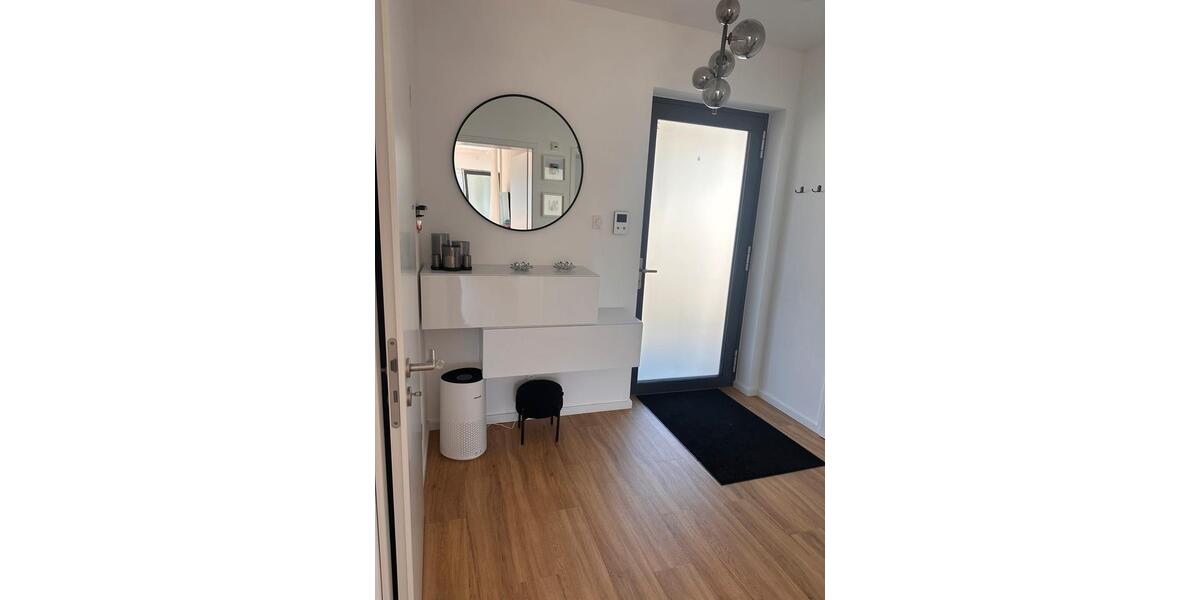 Zur Vermietung steht eine 2-Zimmer-Wohnung. 2 zimmer