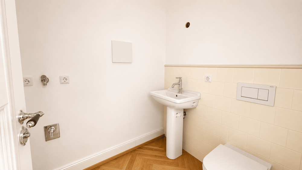 Etagenwohnung Baden-Baden Innenstadt - 4 Zimmer, 138 m&sup2;, 2.340&euro; | Angebot:26740383