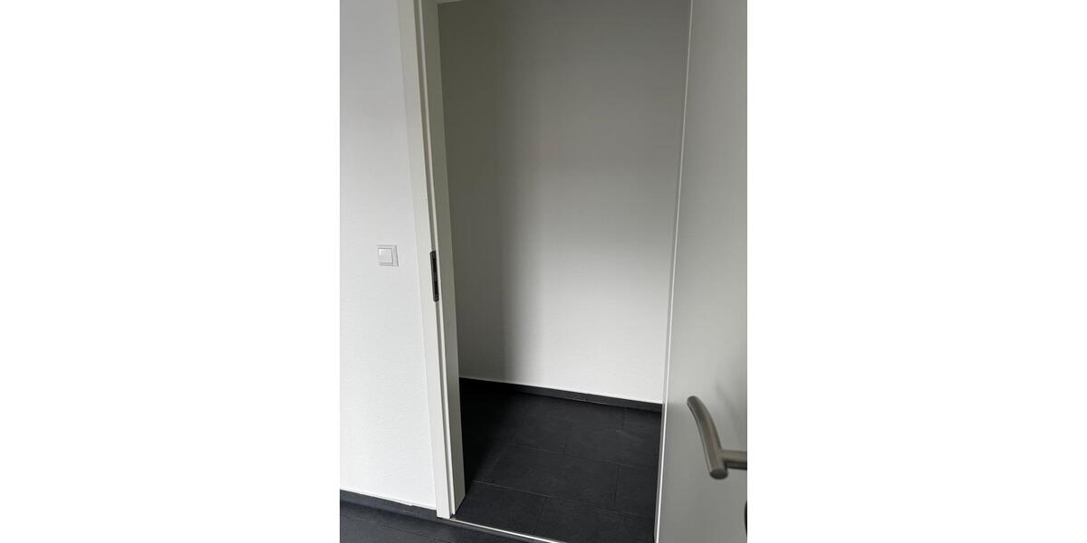 Erdgeschoßwohnung Karlsruhe Knielingen - 2 Zimmer, 80 m&sup2;, 1.320&euro; | Angebot:25870572