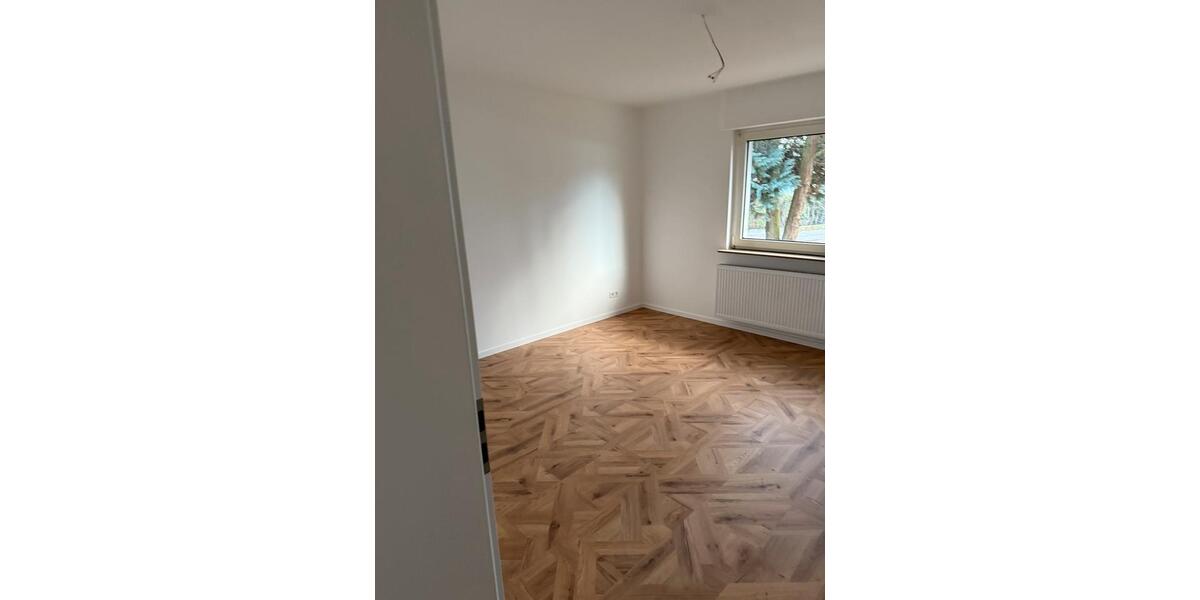 Erdgeschoßwohnung Friedberg (Hessen) - 3 Zimmer, 90 m&sup2;, 1.350&euro; | Angebot:24672546