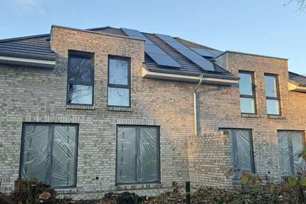 Haus zum Mieten in Hamburg 2.600 € 136.28 m² 5 zimmer