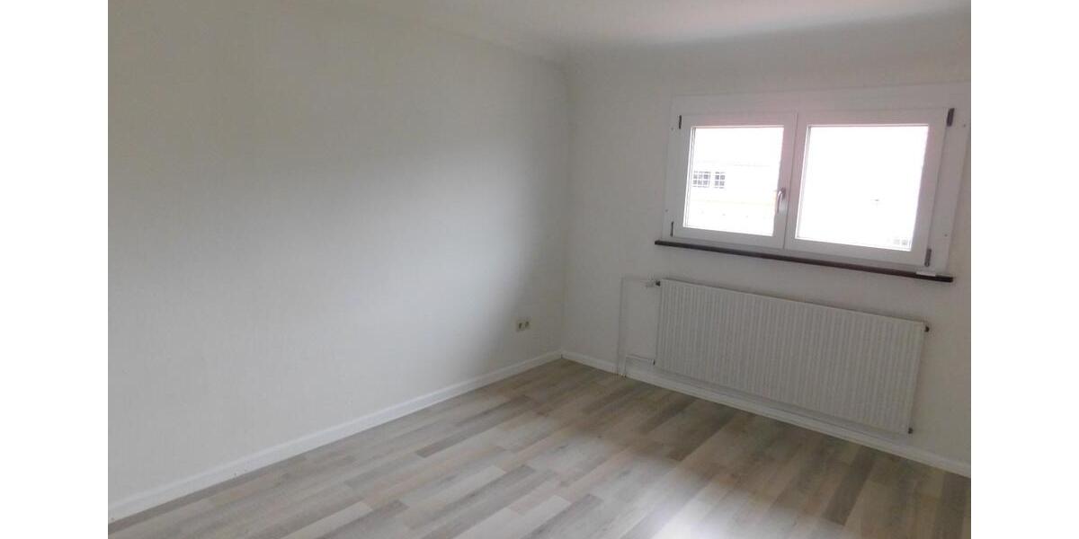 Doppelhaushälfte Offenburg - 4 Zimmer, 110 m&sup2;, 1.650&euro; | Angebot:26521743