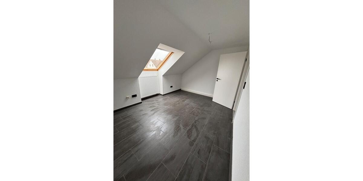 Dachgeschoßwohnung Pfeffenhausen - 2 Zimmer, 75 m&sup2;, 990&euro; | Angebot:26429652