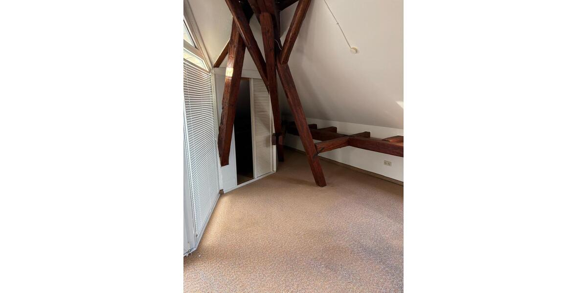 Dachgeschoßwohnung Hechingen - 2 Zimmer, 60 m&sup2;, 600&euro; | Angebot:26534641