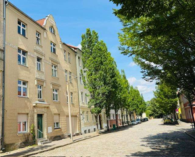 Etagenwohnung Luckenwalde - 3 Zimmer, 88 m&sup2;, 875&euro; | Angebot:26948684