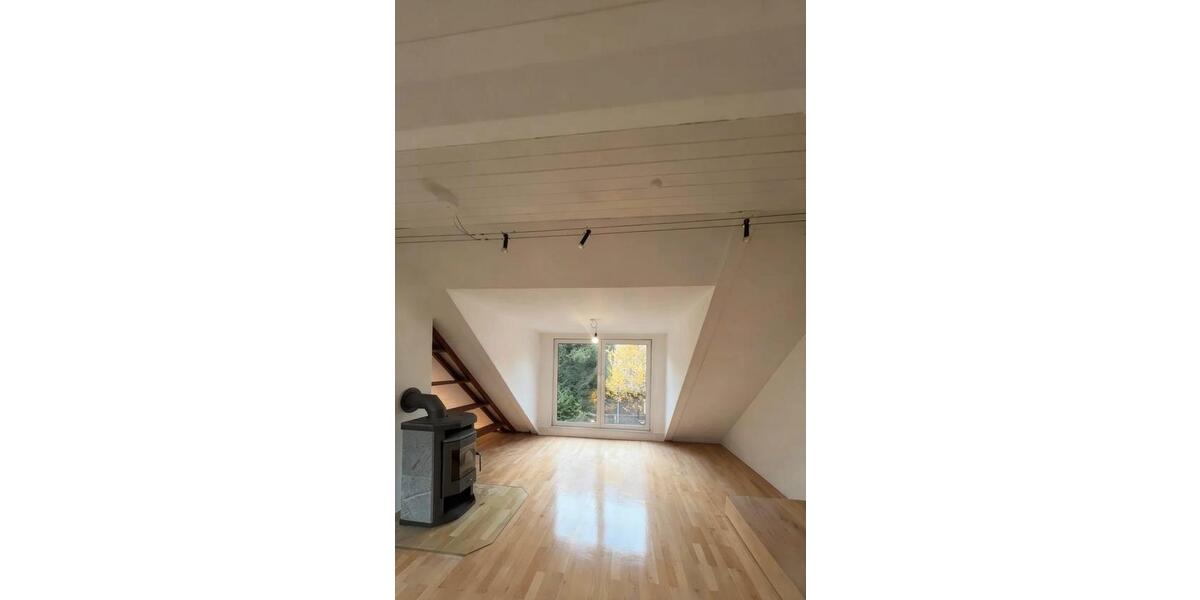 Dachgeschoßwohnung Stapelfeld - 1 Zimmer, 33 m&sup2;, 550&euro; | Angebot:24749186