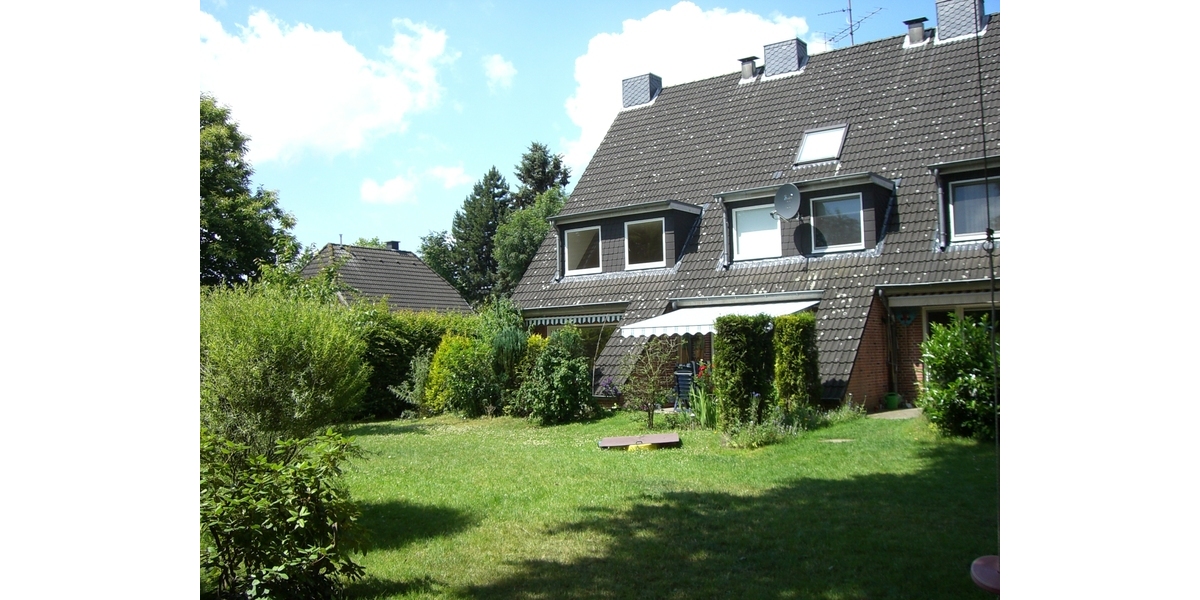 Gepflegtes Reihenmittelhaus in parkähnlicher und dabei zentraler Lage - Reihenmittelhaus Ahrensburg | Angebot:25087589