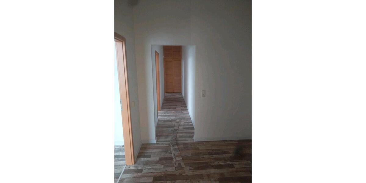 Erdgeschoßwohnung Tribsees - 3 Zimmer, 122 m&sup2;, 980&euro; | Angebot:23327455