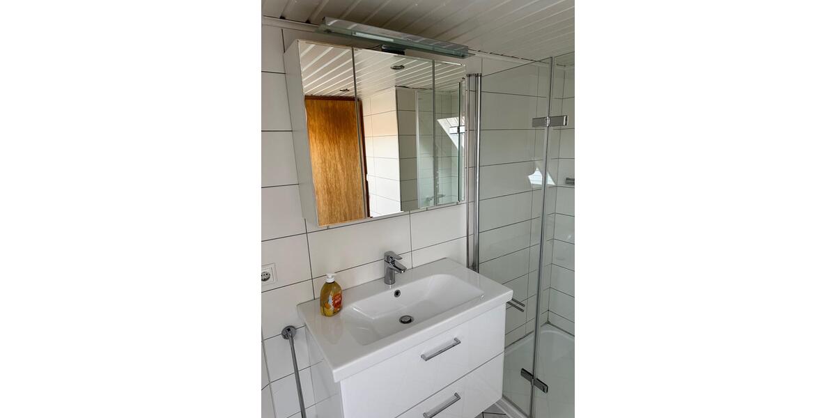 Dachgeschoßwohnung Suhlendorf - 4 Zimmer, 83 m&sup2;, 670&euro; | Angebot:26239057