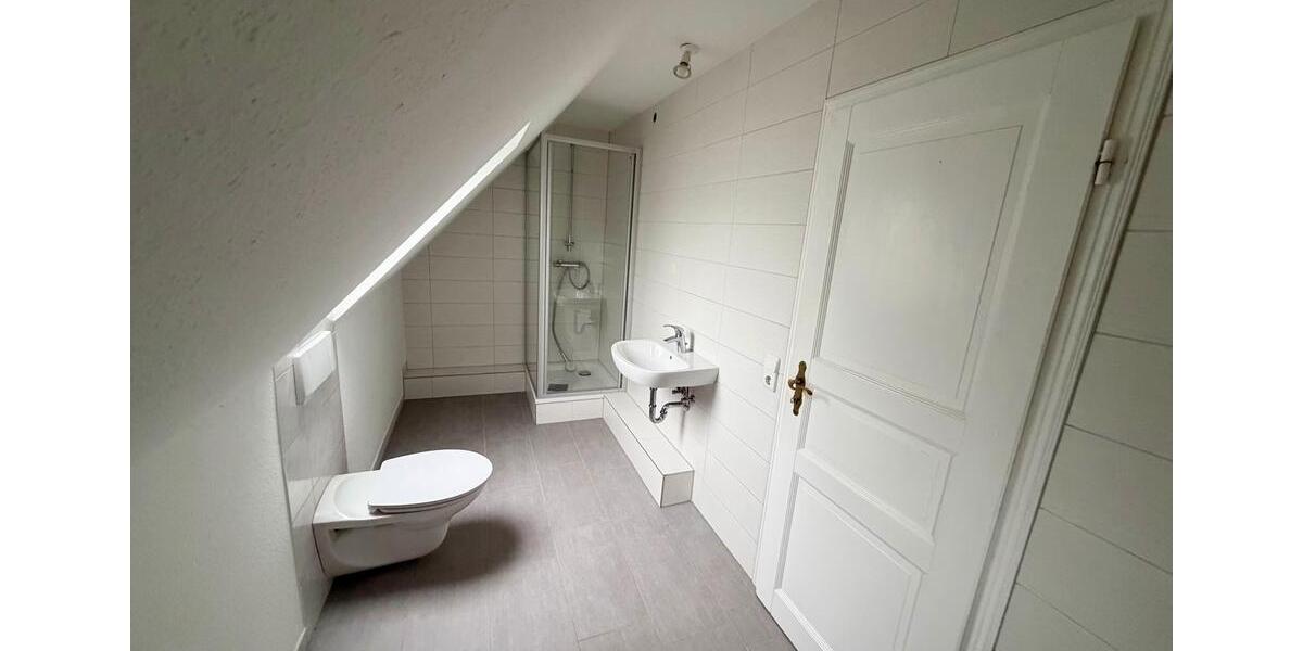 Dachgeschoßwohnung Amt Neuhaus - 3.5 Zimmer, 80 m&sup2;, 450&euro; | Angebot:26632953