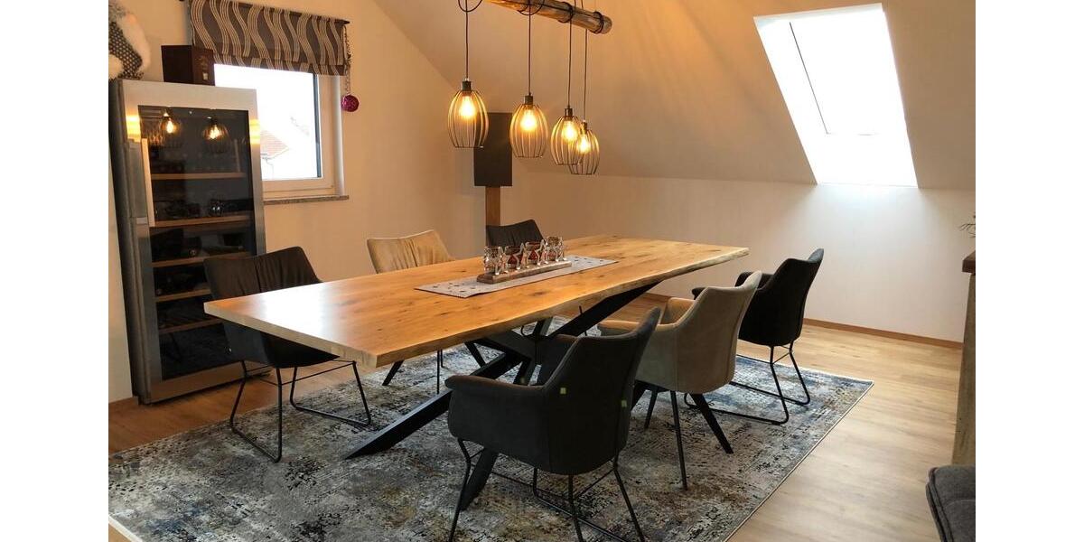 Dachgeschoßwohnung Altötting - 3 Zimmer, 100 m&sup2;, 1.200&euro; | Angebot:24477723