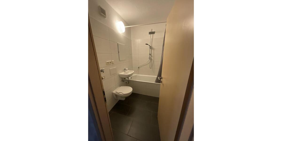 Etagenwohnung Suhl Aue 1 - 4 Zimmer, 79 m&sup2;, 517&euro; | Angebot:26296915