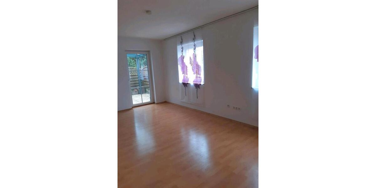 Maisonettenwohnung Ludwigsfelde - 2 Zimmer, 84 m&sup2;, 1.300&euro; | Angebot:26567297