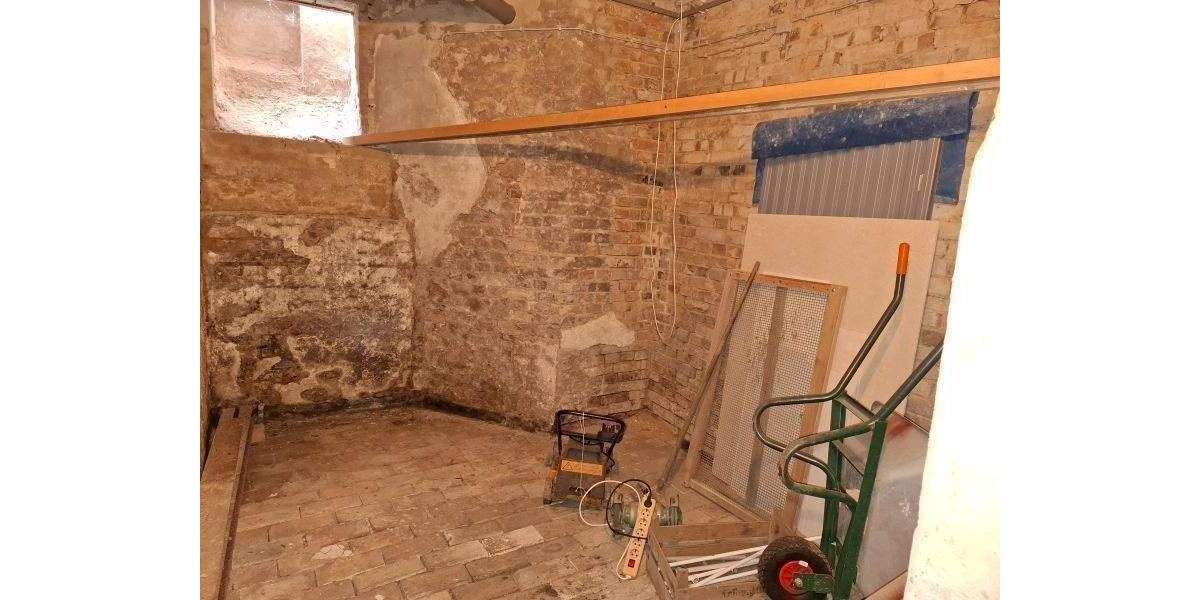 Etagenwohnung Aschersleben - 4 Zimmer, 95 m&sup2;, 690&euro; | Angebot:26595459