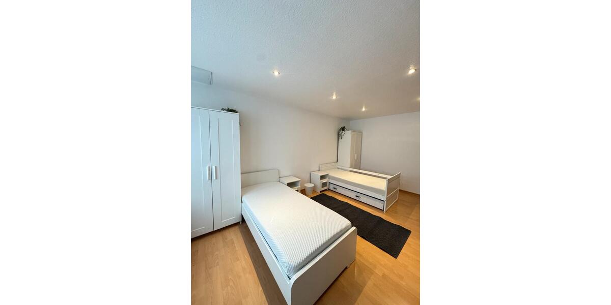 WG-Zimmer für Studenten, Azubis, Monteure, Arbeiter 4 zimmer