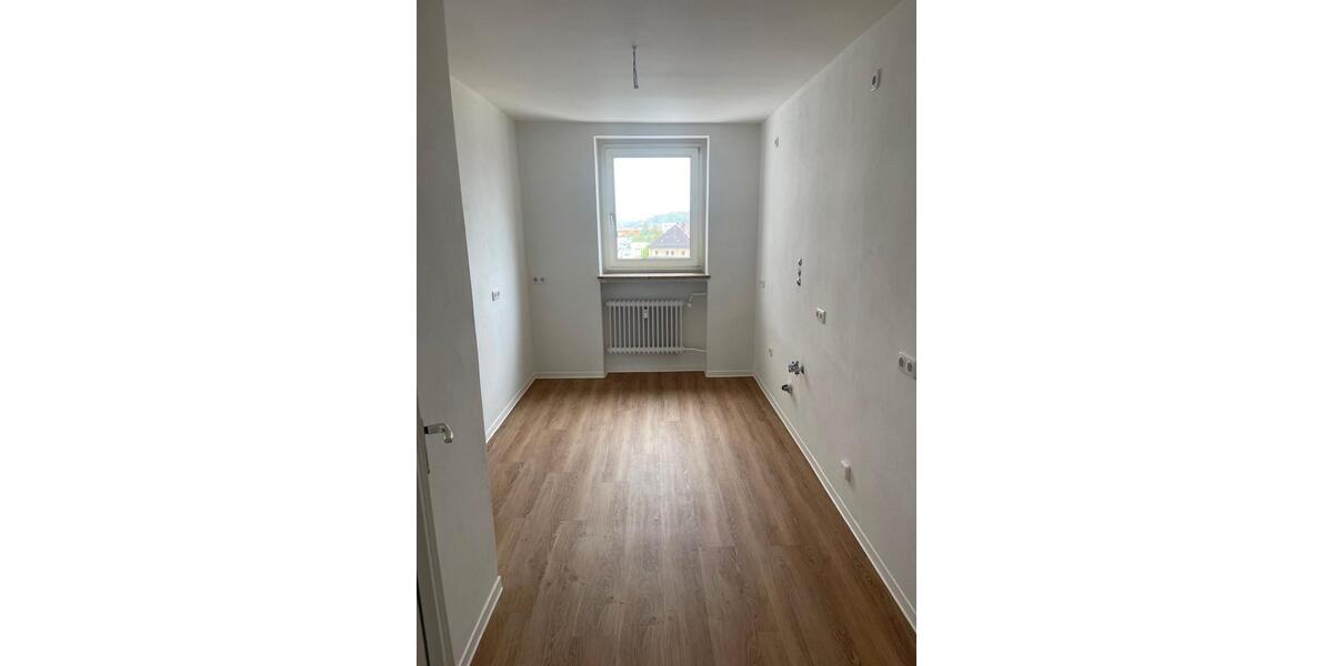 Etagenwohnung Hof Christiansreuth - 3 Zimmer, 81 m&sup2;, 500&euro; | Angebot:26491314
