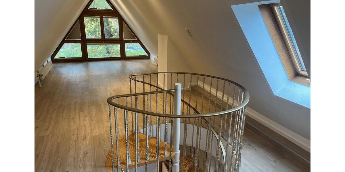 Doppelhaushälfte Gräfelfing - 7 Zimmer, 210 m&sup2;, 4.995&euro; | Angebot:23216909