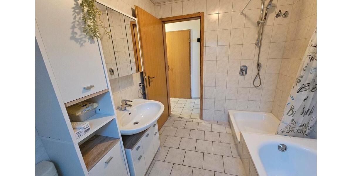 Dachgeschoßwohnung Ilsede Adenstedt - 3 Zimmer, 74 m&sup2;, 850&euro; | Angebot:24755658