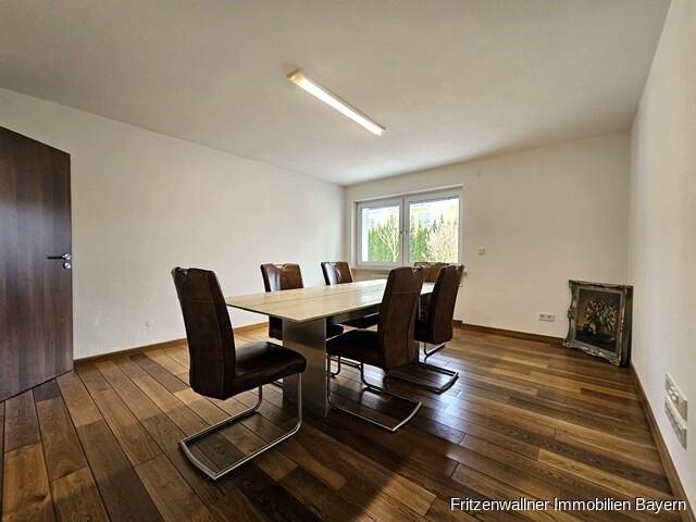 Erdgeschoßwohnung Kaufbeuren - 4 Zimmer, 125 m&sup2;, 1.500&euro; | Angebot:26489971