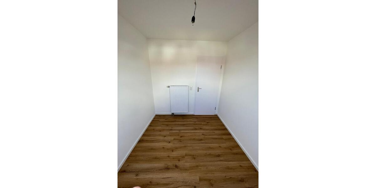 Dachgeschoßwohnung Aalen Dewangen - 1 Zimmer, 20 m&sup2;, 650&euro; | Angebot:24755076