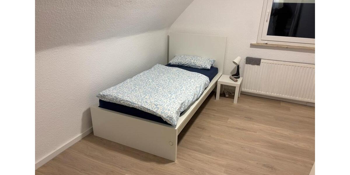 möbiliertes Zimmer in Offenbach Mühlheim nähe Fußgängerzone 3 zimmer