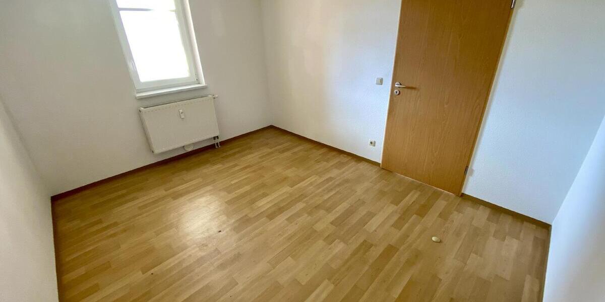 Süd-Balkon! 2-Raum Wohnung mit Dusche, Aufzug im Haus und Tiefgarage! - Etagenwohnung Gera Alt-Bieblach | Angebot:27119921
