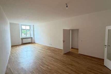 Wohnung Laufen - 2 Zimmer, 76 m&sup2;, 680&euro; | Angebot:26897467