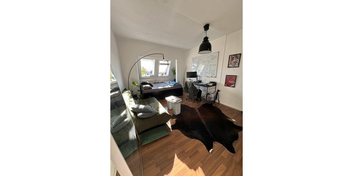 Dachgeschoßwohnung Berlin Treptow-Köpenick - 1 Zimmer, 32 m&sup2;, 700&euro; | Angebot:26225844