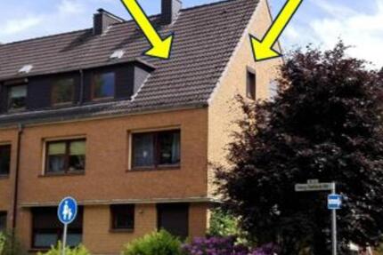 1 Zimmer in einer ruhigen Studentinnen-Wohnung. Warmmiete =270€ 1 zimmer