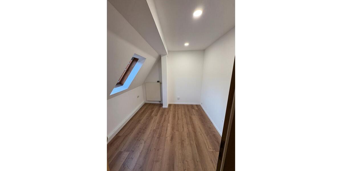 Maisonettenwohnung Gochsheim - 4 Zimmer, 101 m&sup2;, 1.100&euro; | Angebot:26170782