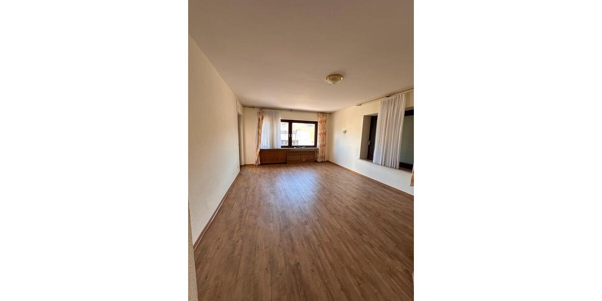 Mehrfamilienhaus, Wohnhaus Bernkastel-Kues Kues - 9 Zimmer, 285 m&sup2;, 2.850&euro; | Angebot:26238173