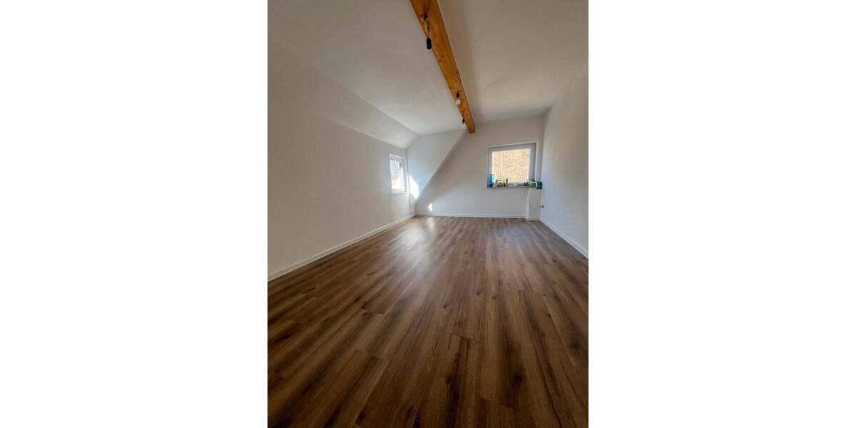 Etagenwohnung Grünhain-Beierfeld Beierfeld - 4 Zimmer, 100 m&sup2;, 875&euro; | Angebot:25989848