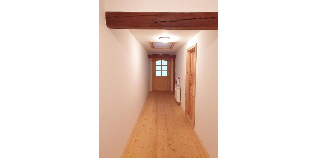 Dachgeschoßwohnung Dorfhain - 5 Zimmer, 80 m&sup2;, 560&euro; | Angebot:25795832