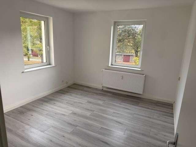 Etagenwohnung Gräfenhainichen Zschornewitz - 3 Zimmer, 58 m&sup2;, 370&euro; | Angebot:23567969