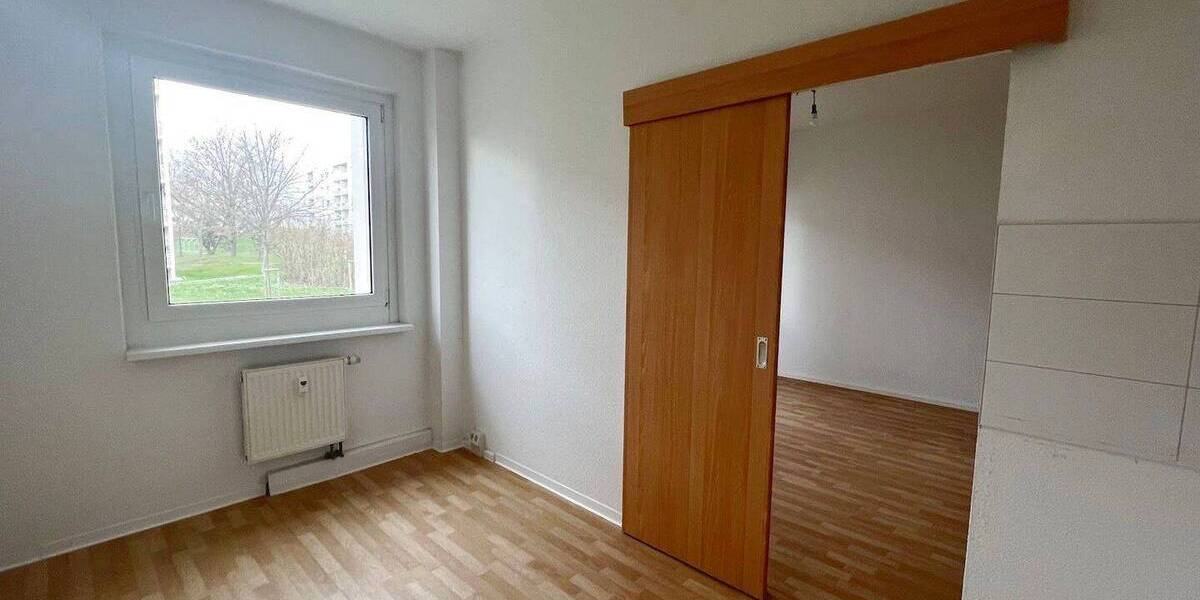 Etagenwohnung Gera Lusan - 2 Zimmer, 55 m&sup2;, 310&euro; | Angebot:26763544