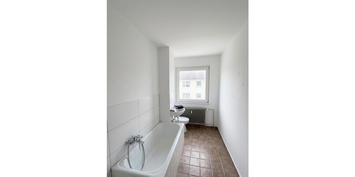 Etagenwohnung Dortmund Huckarde - 4 Zimmer, 81 m&sup2;, 1.100&euro; | Angebot:26621716
