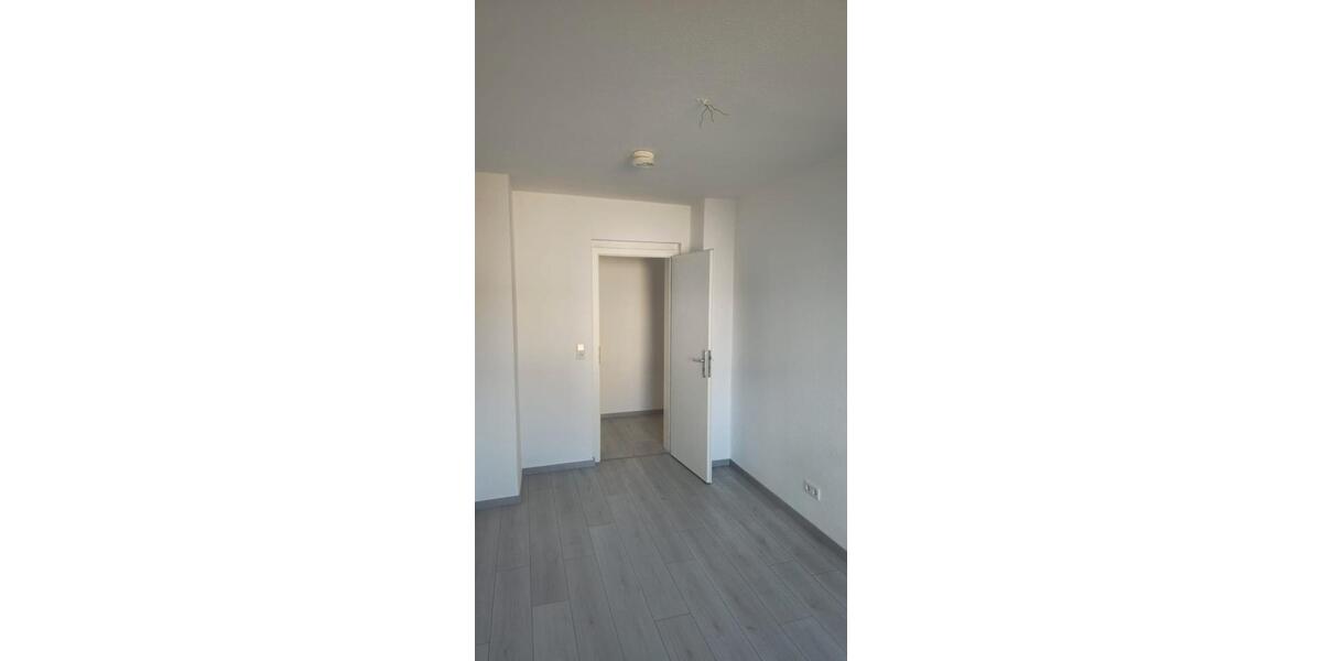 Etagenwohnung Osternienburger Land - 4 Zimmer, 70 m&sup2;, 430&euro; | Angebot:26268412