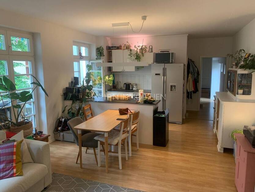 RESERVIERT!!! 3-Zimmer Etagenwohnung mit Balkon und Einbauküche in der östlichen Altstadt