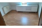 Dachgeschoßwohnung Oelsnitz (Vogtland) - 3 Zimmer, 52 m&sup2;, 240&euro; | Angebot:26109382