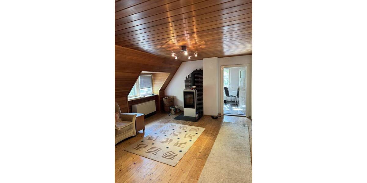 Einfamilienhaus Weisendorf / Oberlindach Oberlindach - 9 Zimmer, 205 m&sup2;, 1.595&euro; | Angebot:24028426