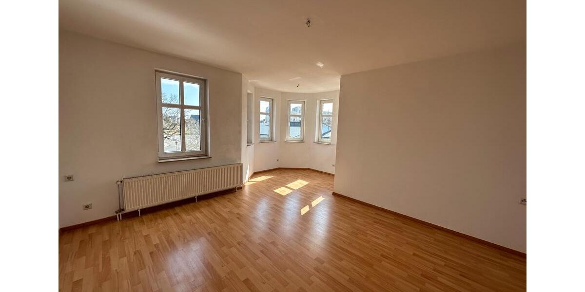 Etagenwohnung Neuhaus am Rennweg - 3 Zimmer, 116 m&sup2;, 875&euro; | Angebot:24641557